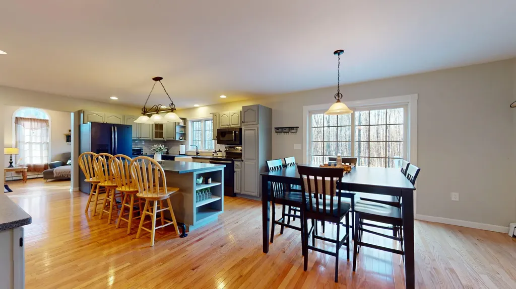 931 Old Danville Road Auburn ME 04210