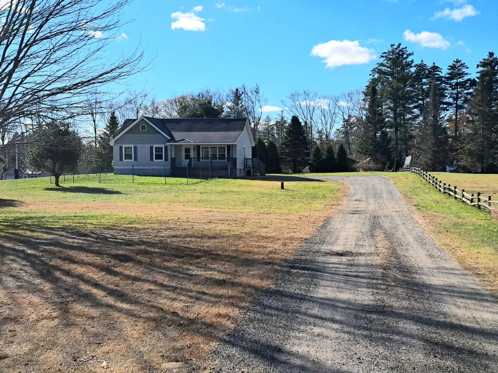 405 Mouse Lane Alfred ME 04002