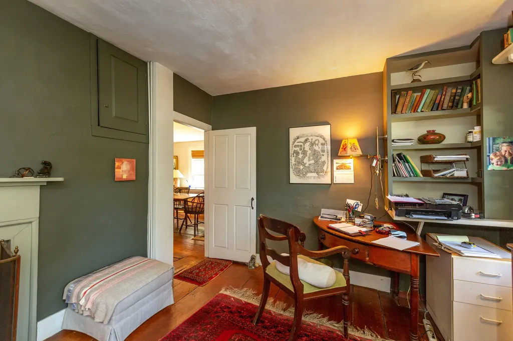 18 Winter Street Topsham ME 04086