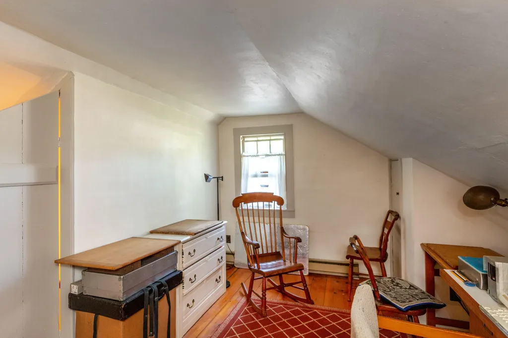 18 Winter Street Topsham ME 04086