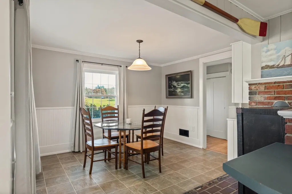 302 Townsend Avenue Boothbay Harbor ME 04538