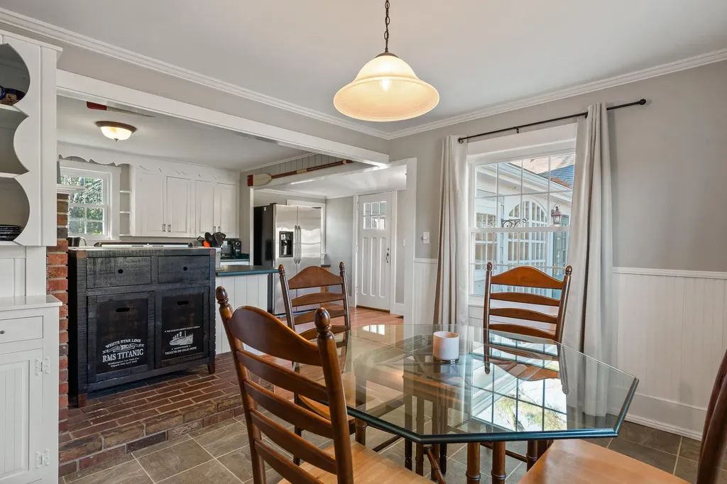 302 Townsend Avenue Boothbay Harbor ME 04538
