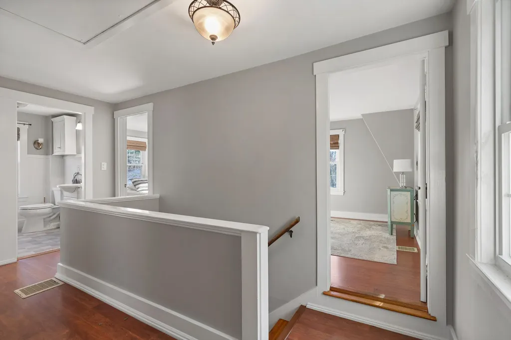302 Townsend Avenue Boothbay Harbor ME 04538