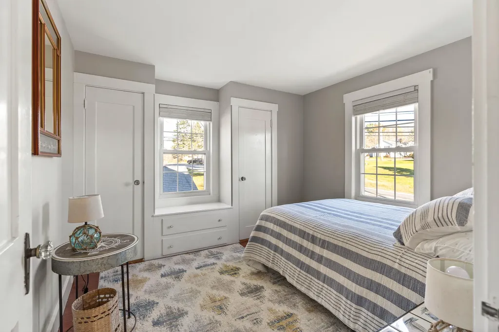 302 Townsend Avenue Boothbay Harbor ME 04538