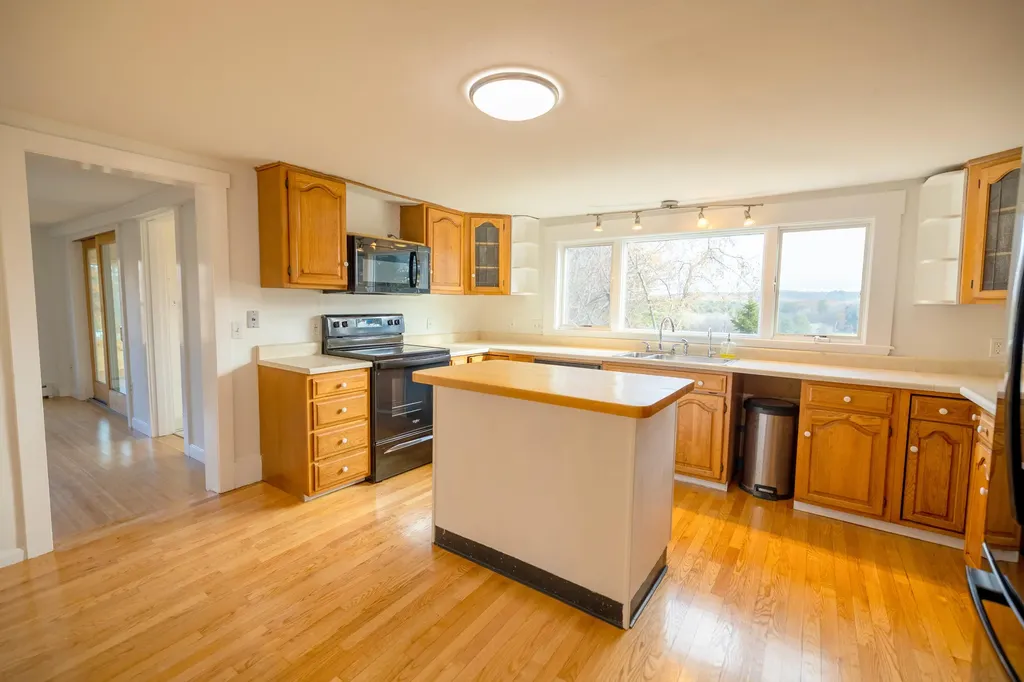 101 Chute Road Windham ME 04062