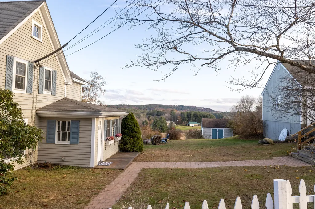 101 Chute Road Windham ME 04062