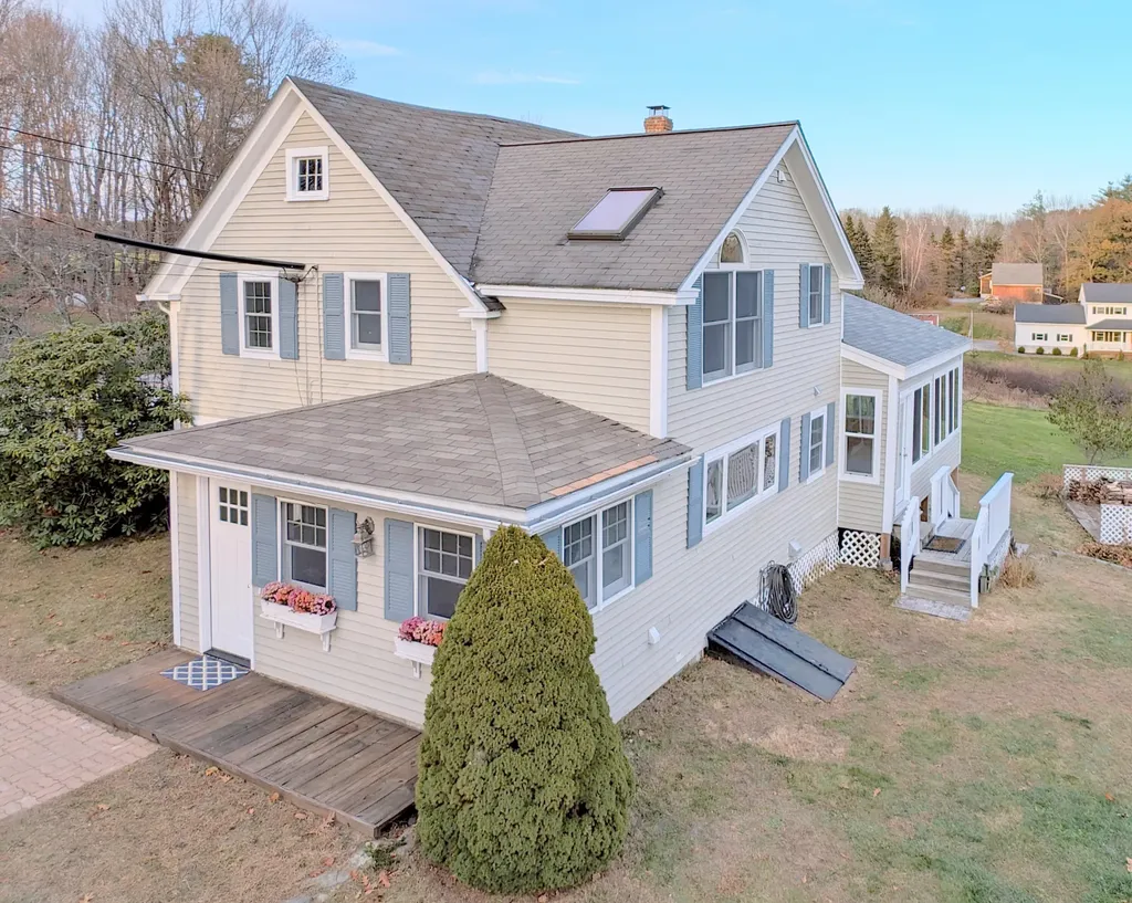 101 Chute Road Windham ME 04062