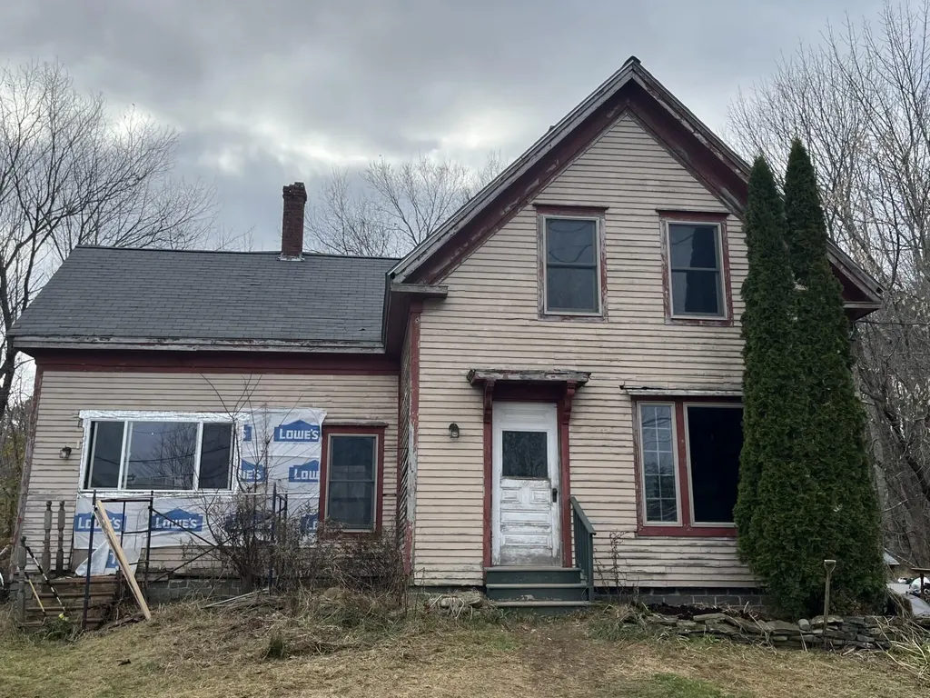 650 N Nobleboro Road Waldoboro ME 04572