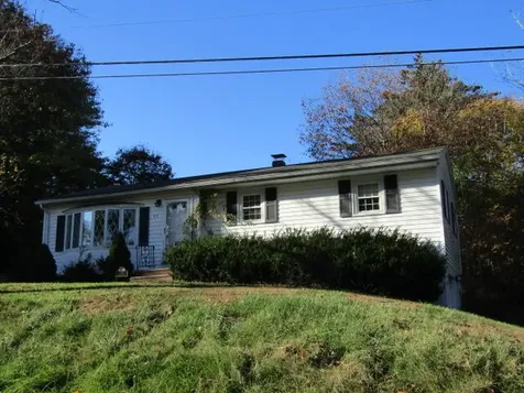 55 Blackmer Street Auburn ME 04210