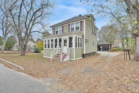13 Green Street Norway ME 04268