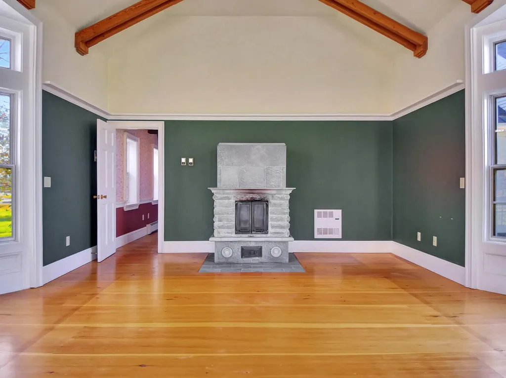 11 Old Kents Hill Road Readfield ME 04355
