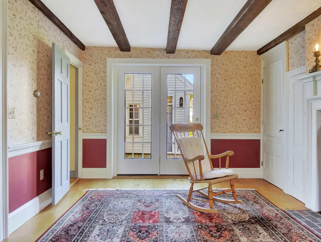 11 Old Kents Hill Road Readfield ME 04355