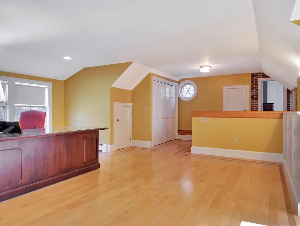 11 Old Kents Hill Road Readfield ME 04355