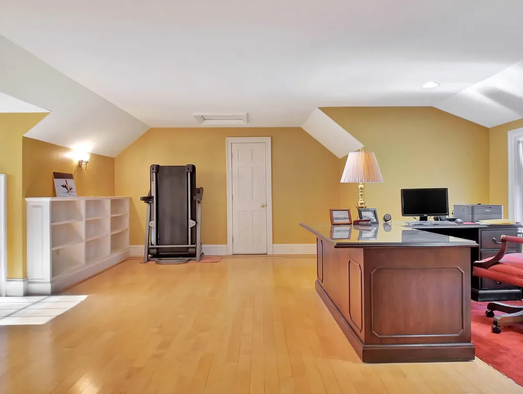 11 Old Kents Hill Road Readfield ME 04355