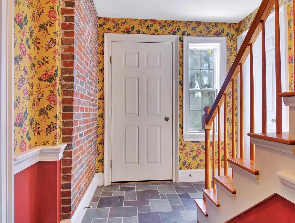 11 Old Kents Hill Road Readfield ME 04355