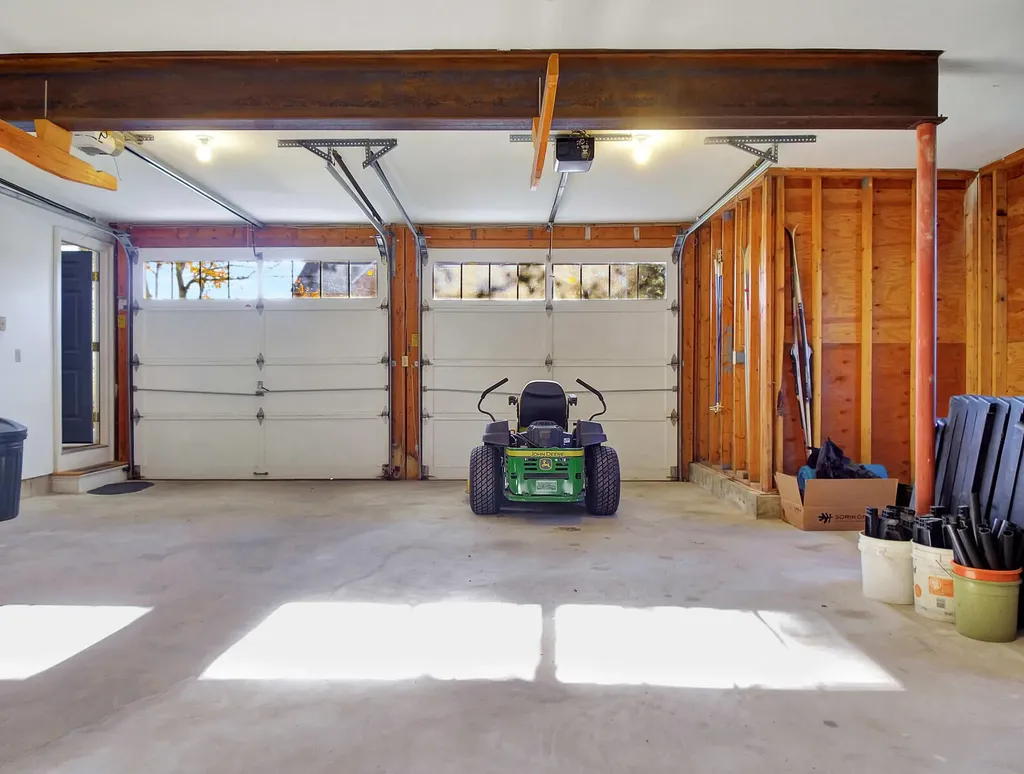 11 Old Kents Hill Road Readfield ME 04355