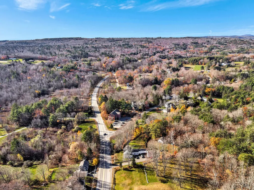 11 Old Kents Hill Road Readfield ME 04355