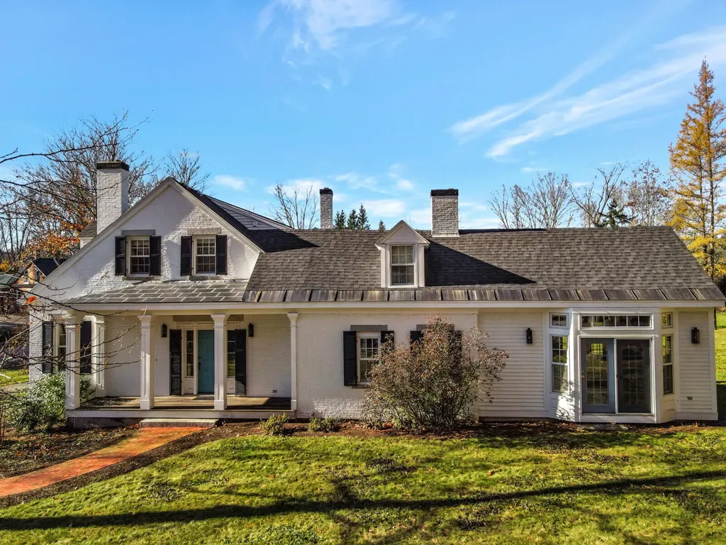 11 Old Kents Hill Road Readfield ME 04355