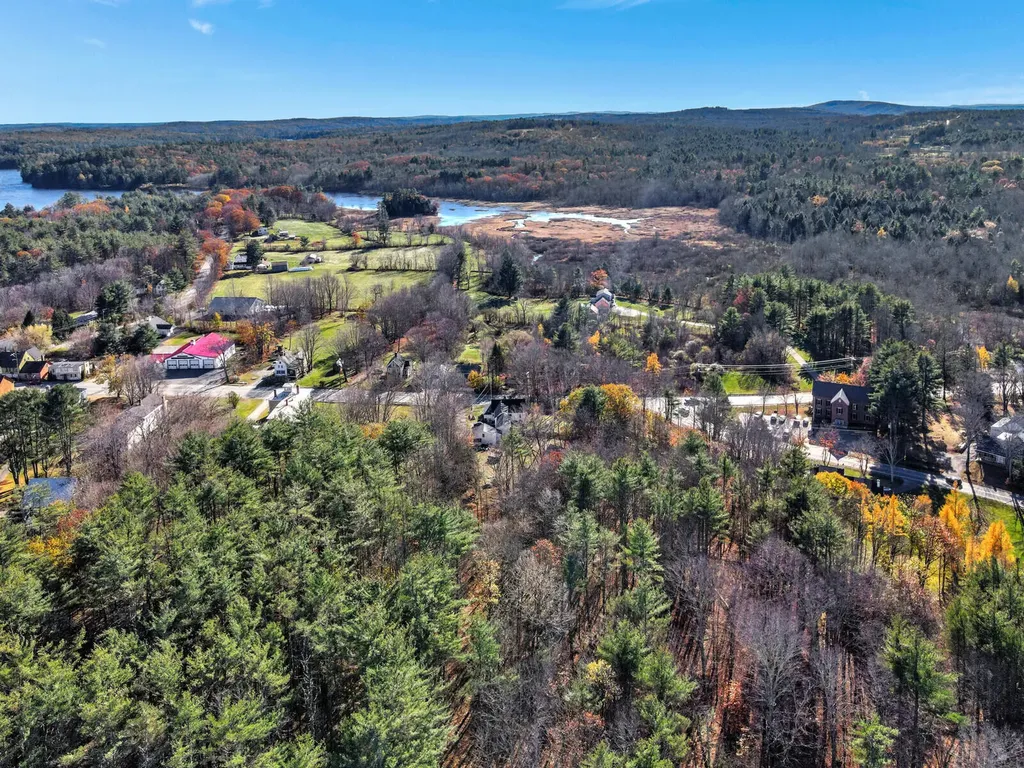 11 Old Kents Hill Road Readfield ME 04355