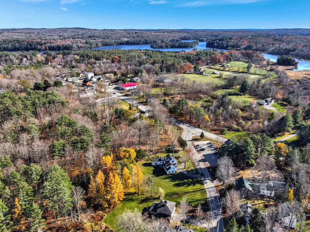 11 Old Kents Hill Road Readfield ME 04355