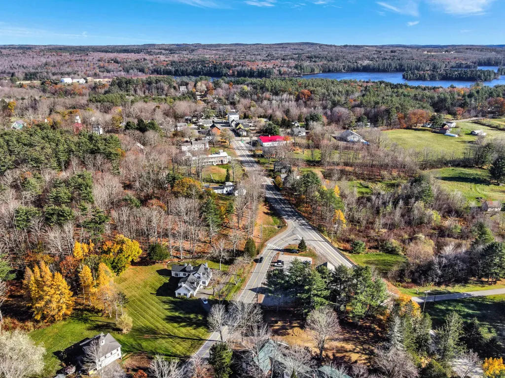 11 Old Kents Hill Road Readfield ME 04355