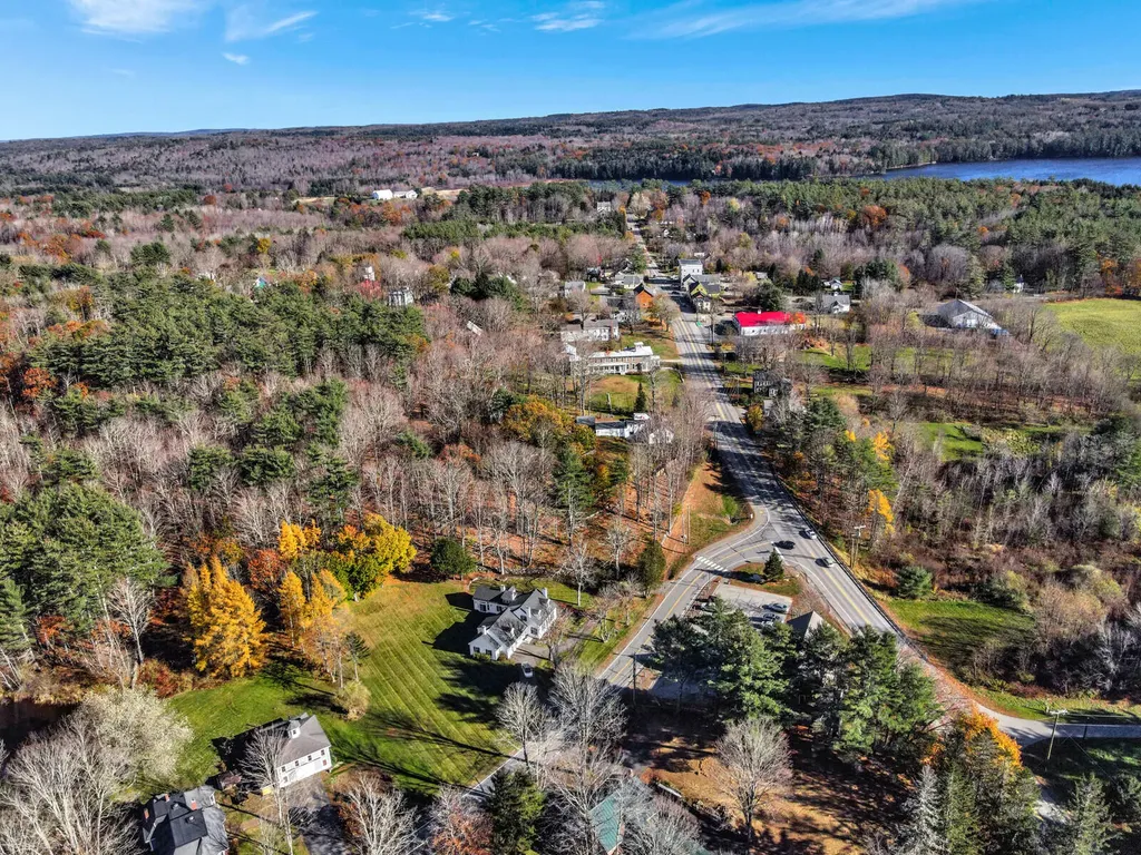 11 Old Kents Hill Road Readfield ME 04355