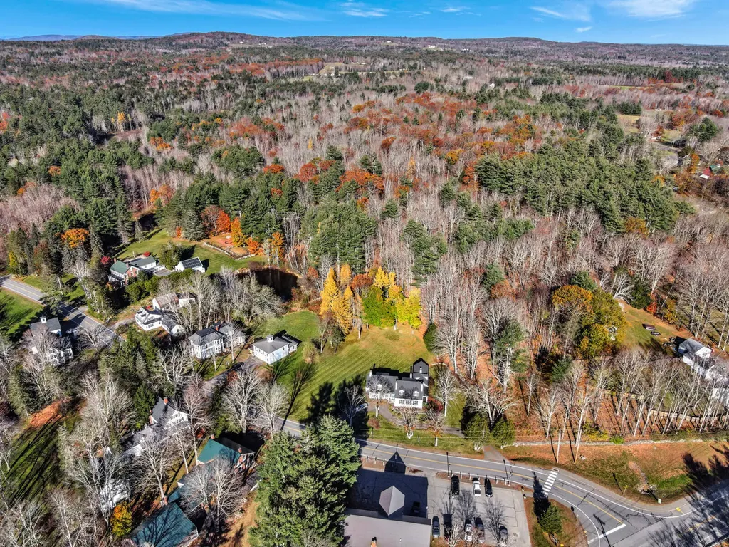 11 Old Kents Hill Road Readfield ME 04355
