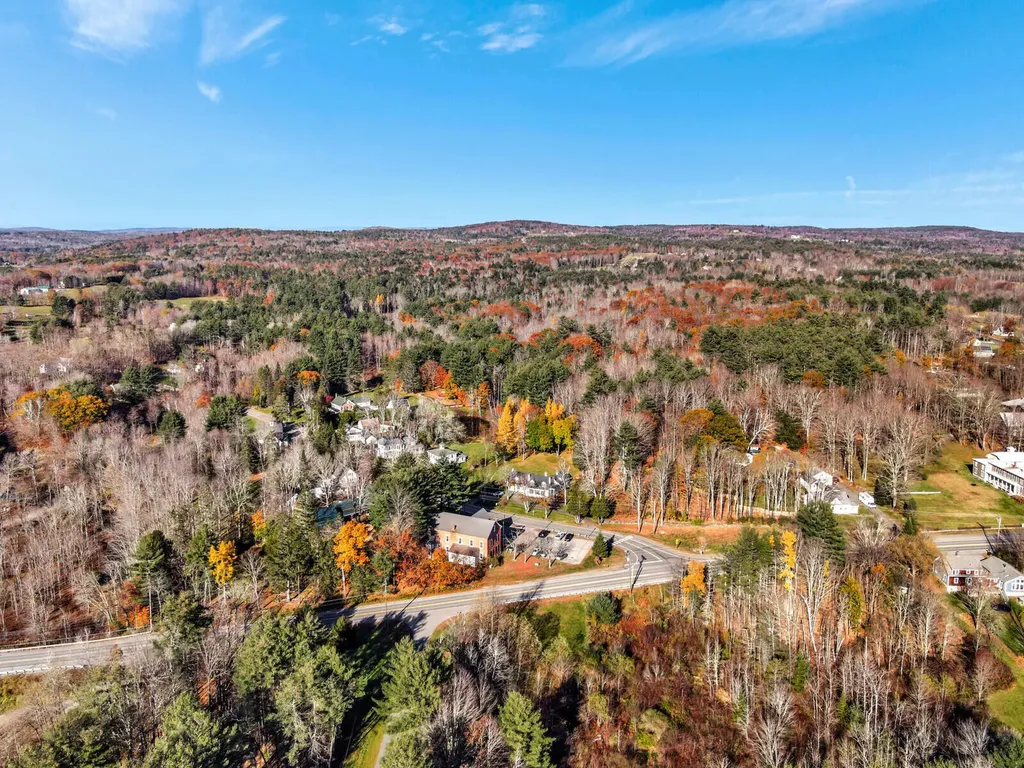 11 Old Kents Hill Road Readfield ME 04355