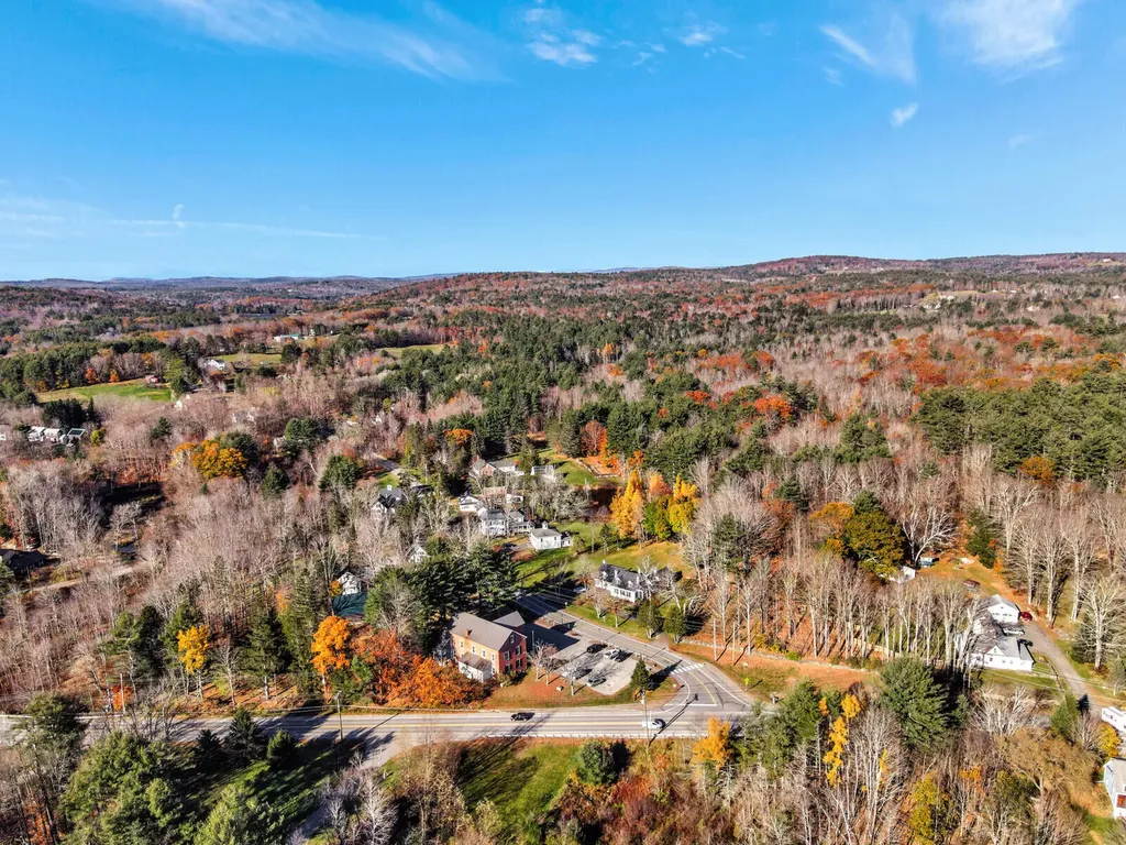 11 Old Kents Hill Road Readfield ME 04355