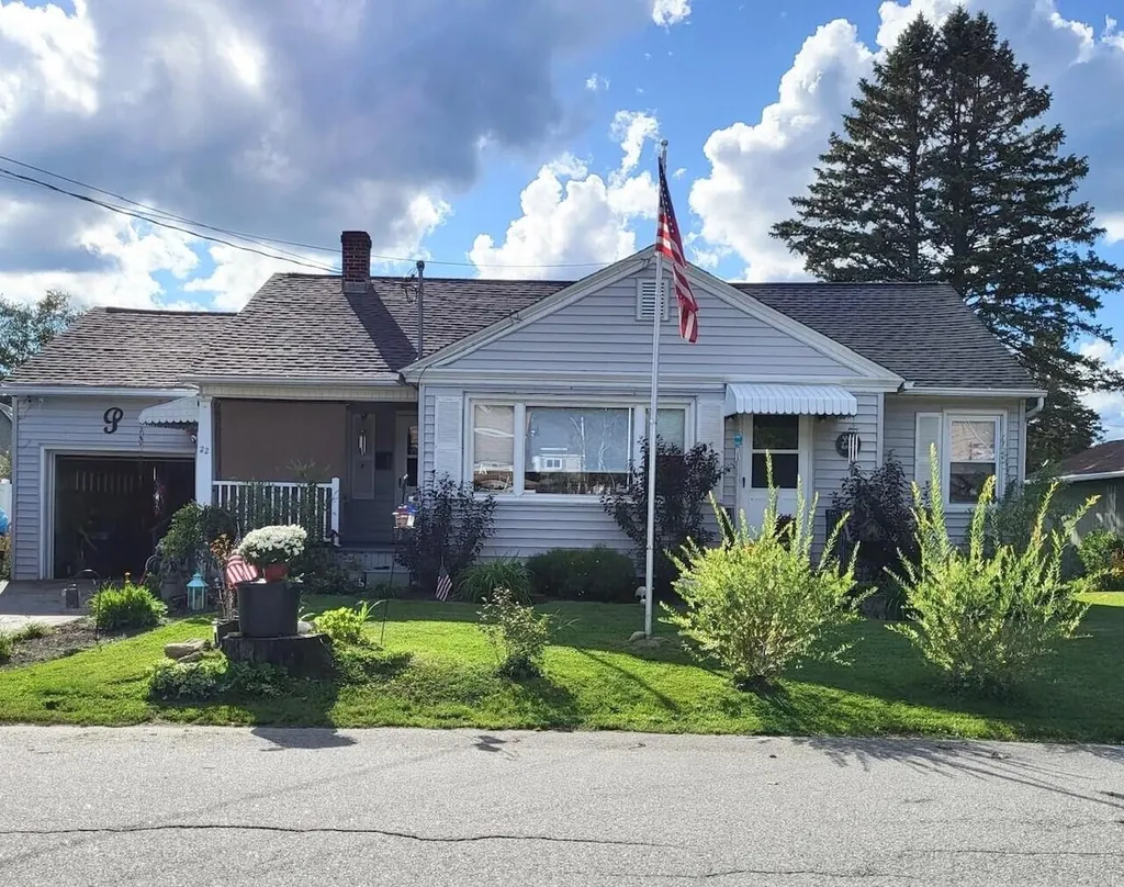 22 Jean Street Lewiston ME 04240