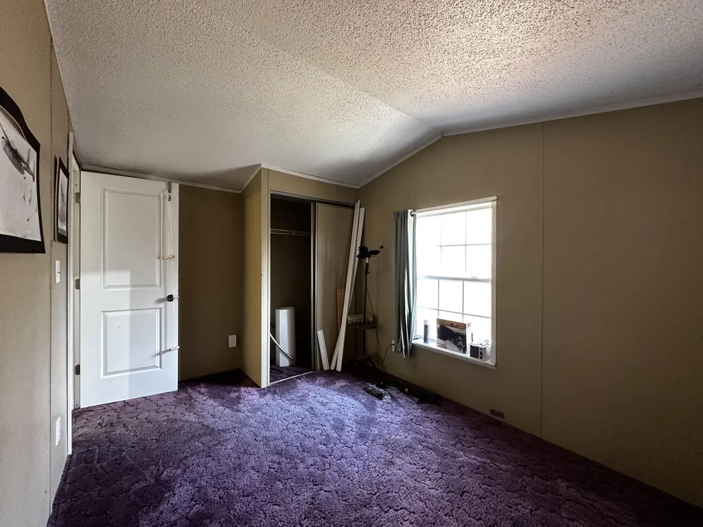 1143 North Street Harrington ME 04643