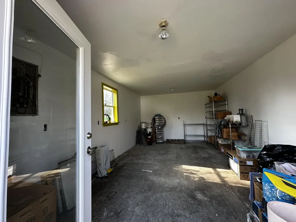 1143 North Street Harrington ME 04643