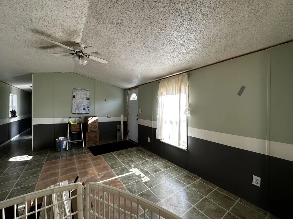 1143 North Street Harrington ME 04643