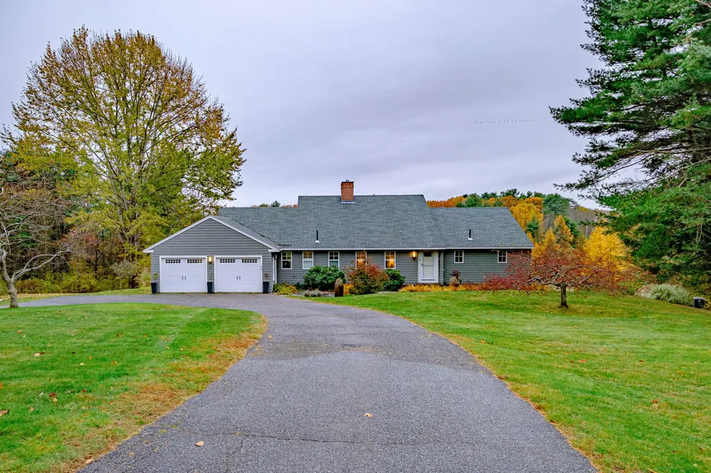 2 Hackmatack Drive Scarborough ME 04074