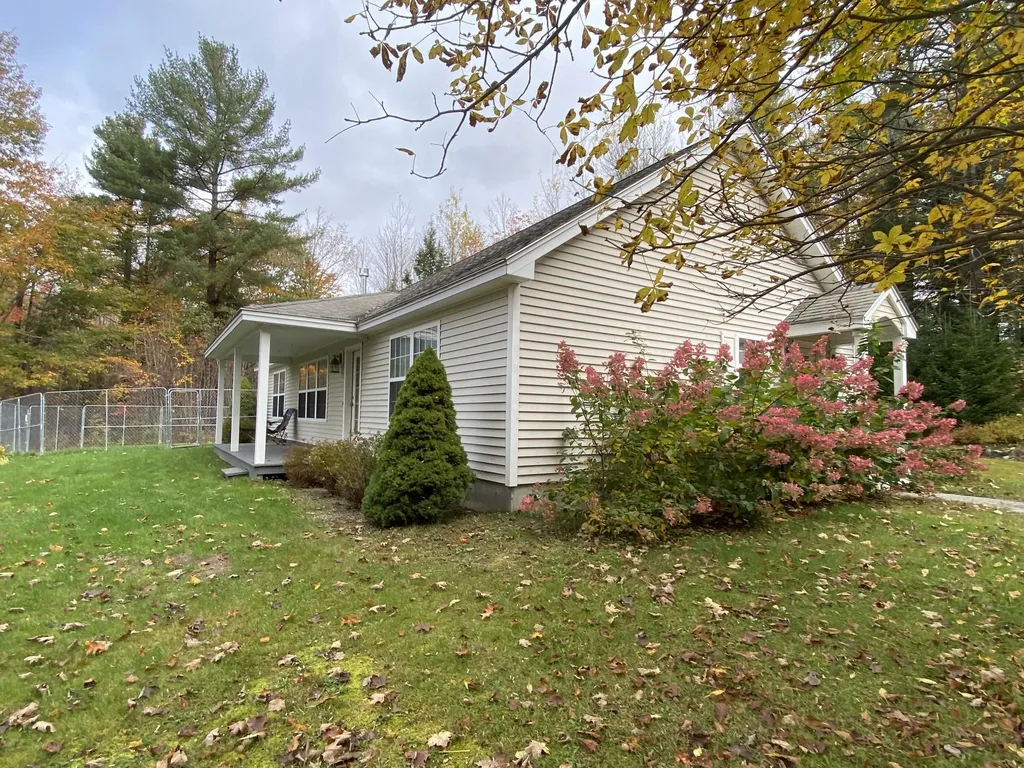50 Harris Road Minot ME 04258