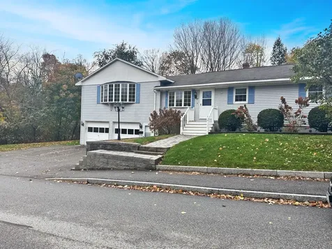 89 Eighth Street Auburn ME 04210