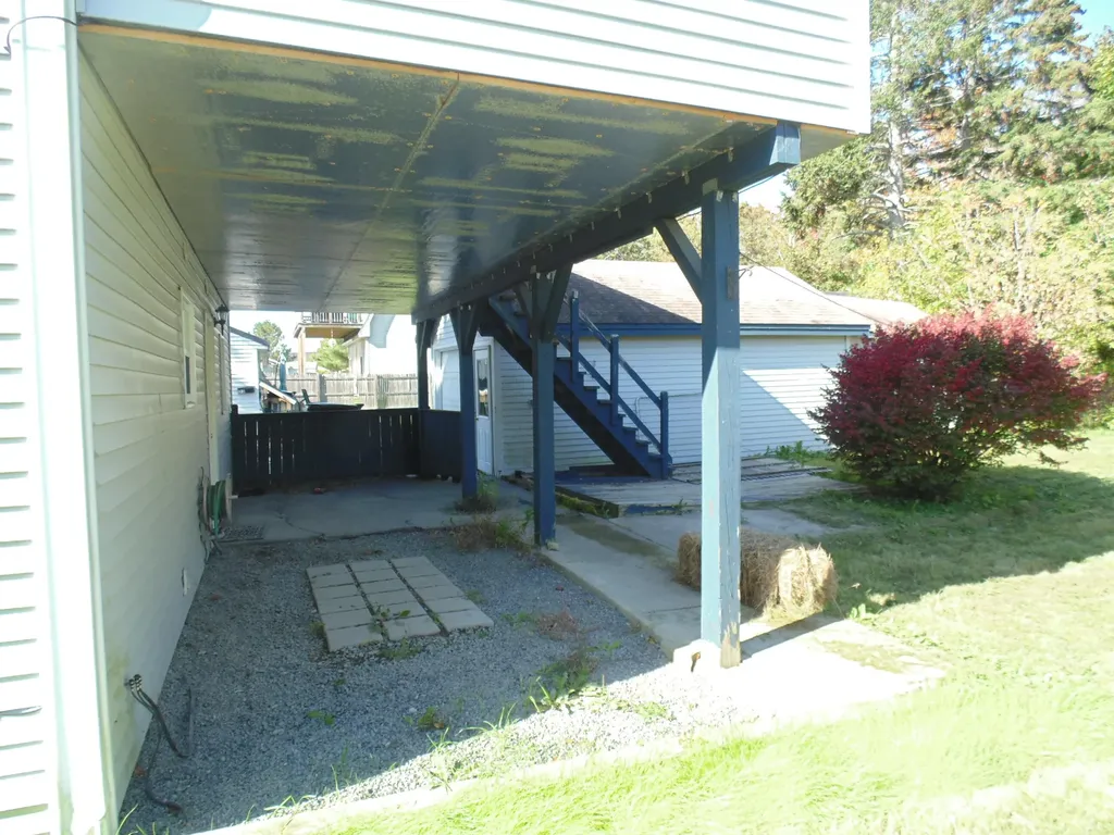 169 Thornton Road Bangor ME 04401