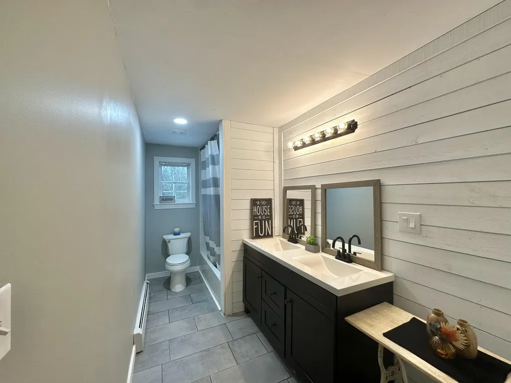 5 Ash Road Dedham ME 04429