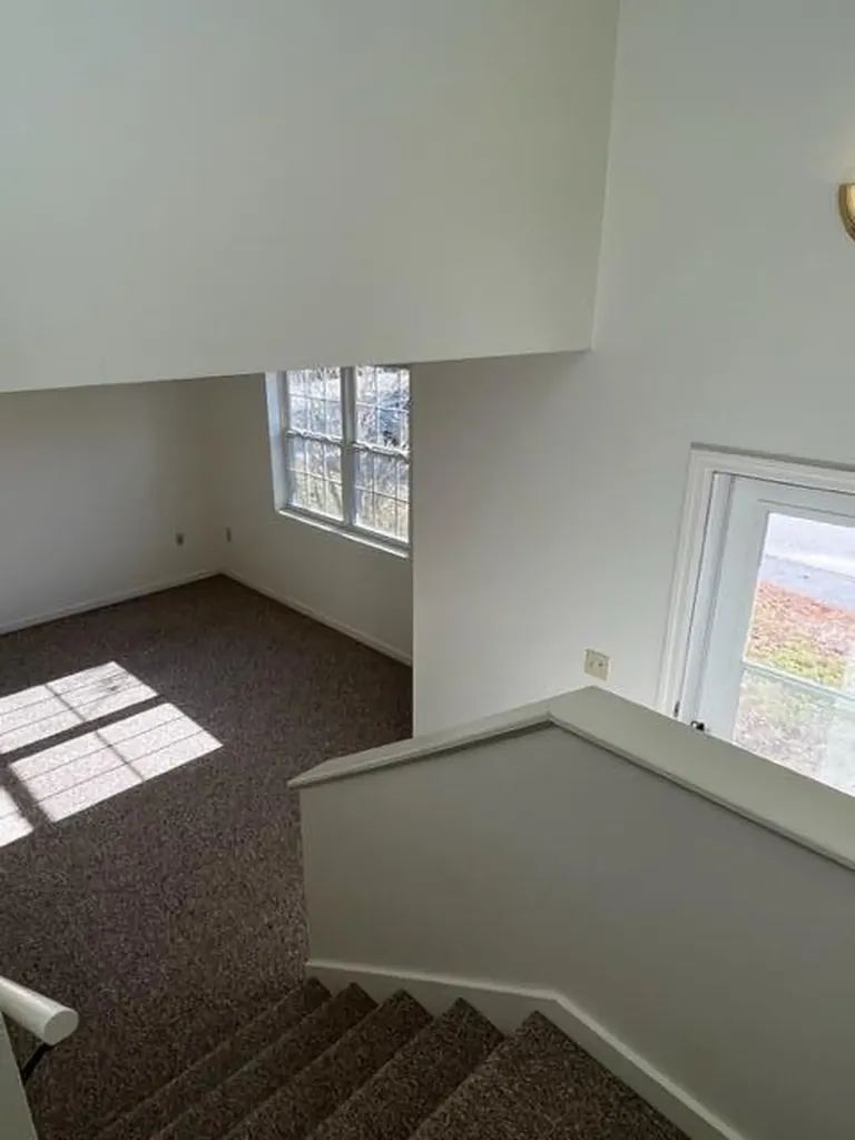 20 Forrestal Drive Brunswick ME 04011