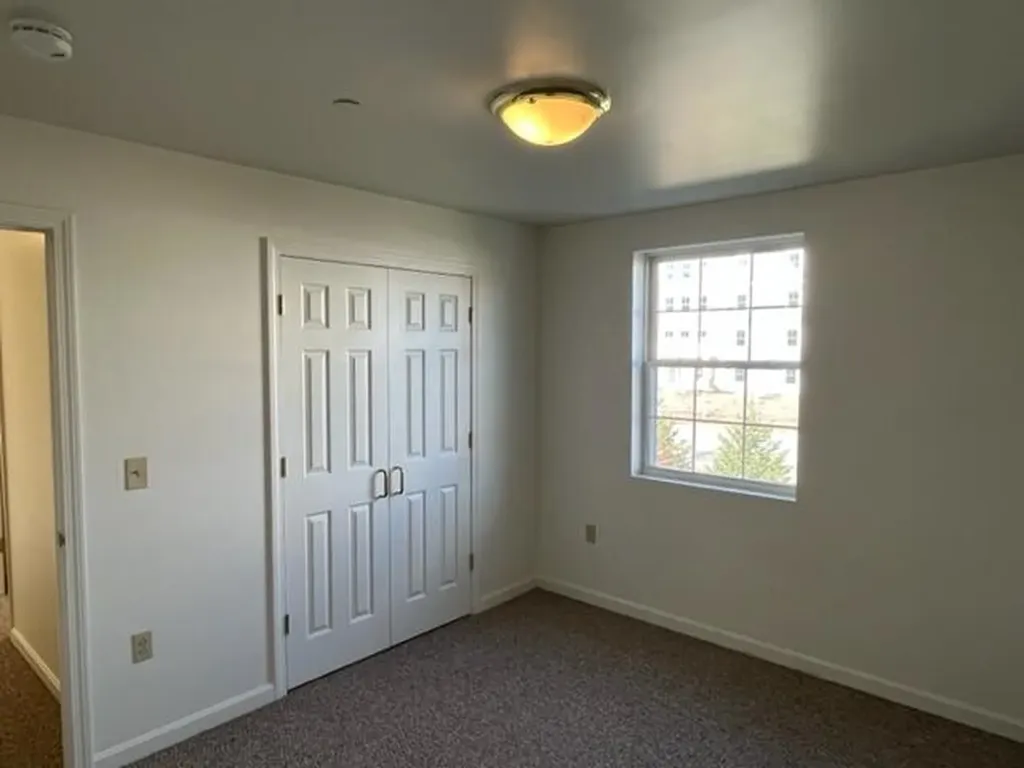 20 Forrestal Drive Brunswick ME 04011