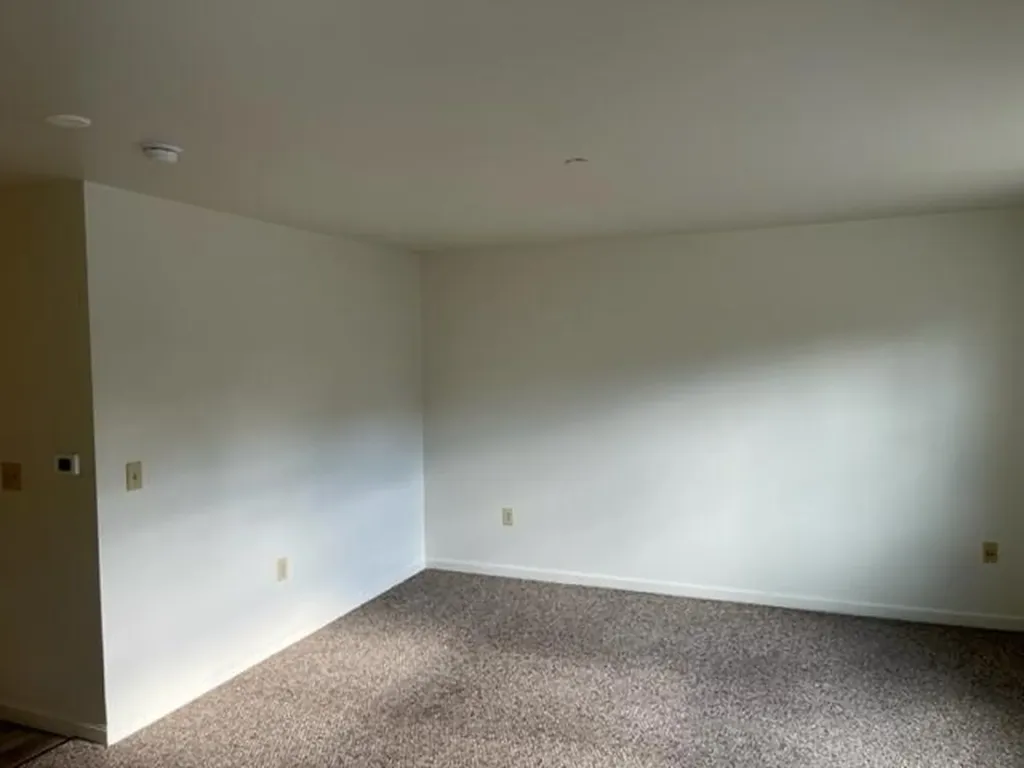 20 Forrestal Drive Brunswick ME 04011