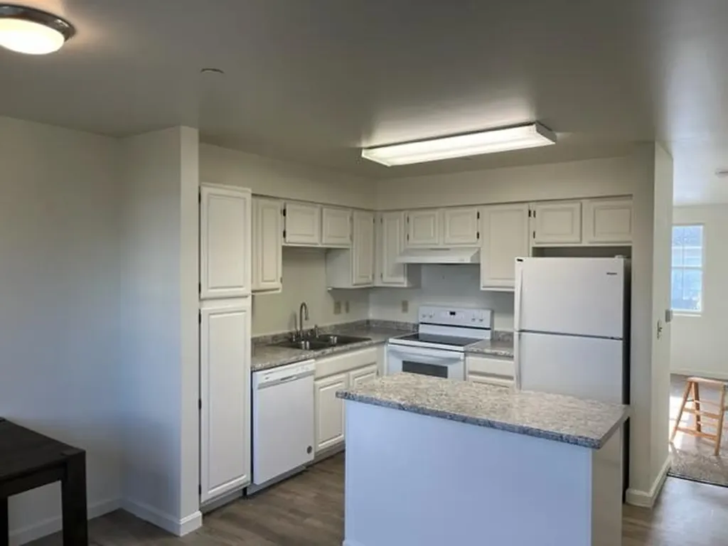 20 Forrestal Drive Brunswick ME 04011