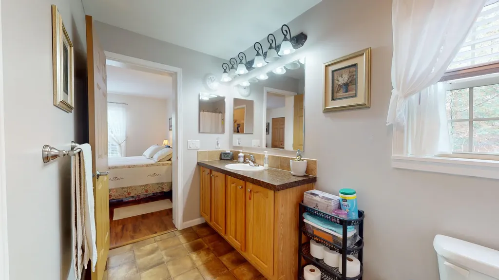 39 Shady Lane Wiscasset ME 04578