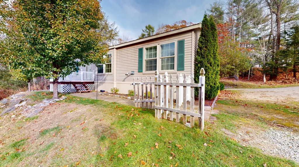 39 Shady Lane Wiscasset ME 04578