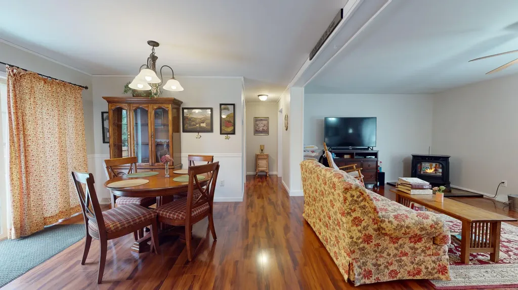 39 Shady Lane Wiscasset ME 04578