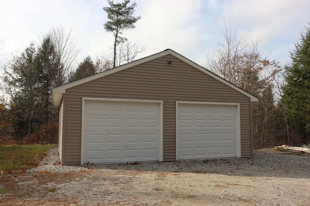 39 Shady Lane Wiscasset ME 04578
