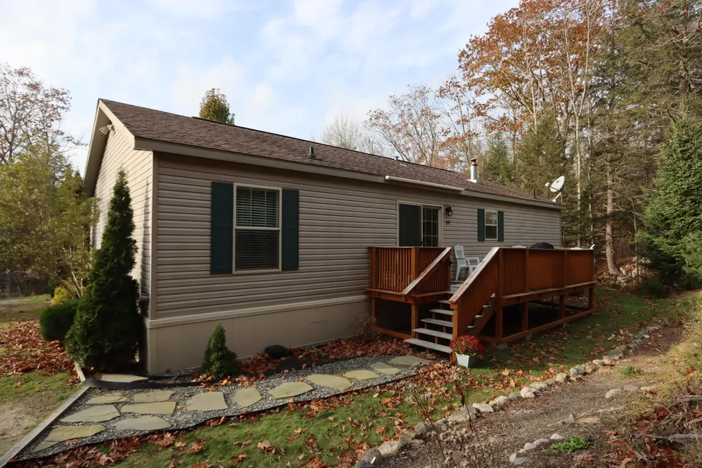 39 Shady Lane Wiscasset ME 04578