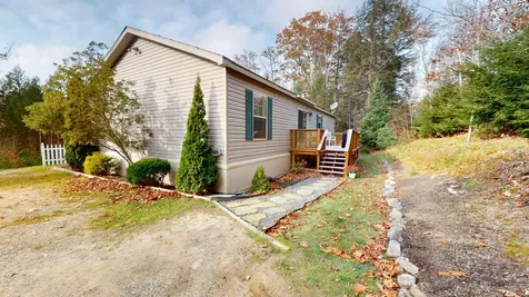 39 Shady Lane Wiscasset ME 04578