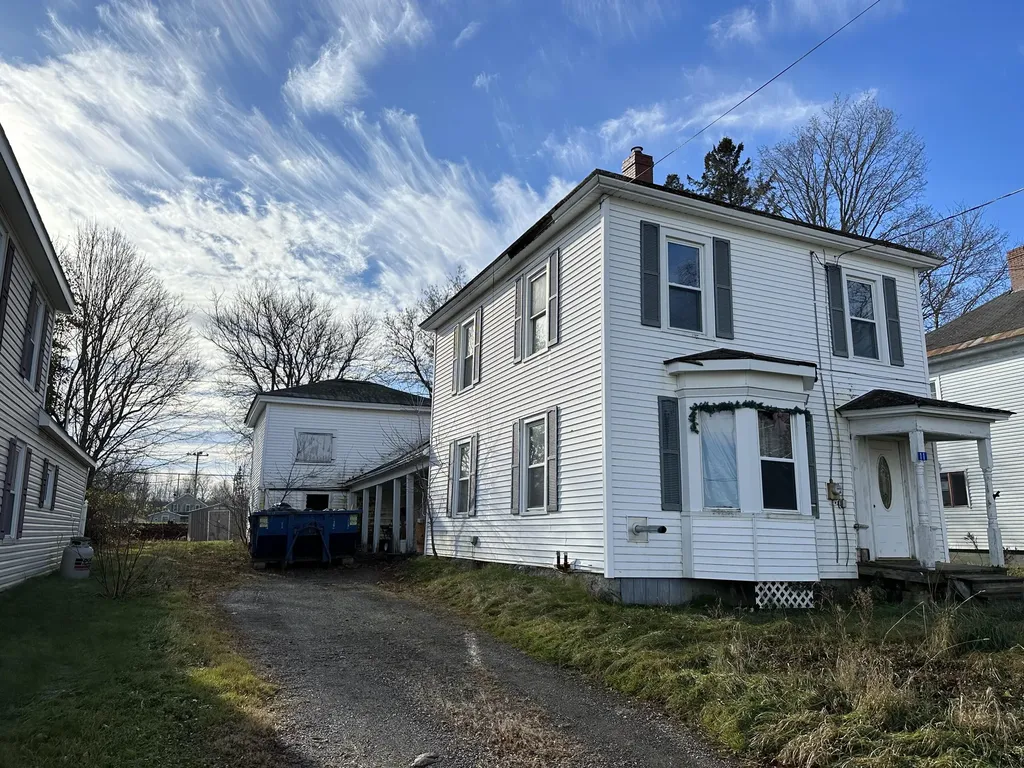 11 School Street Monticello ME 04760