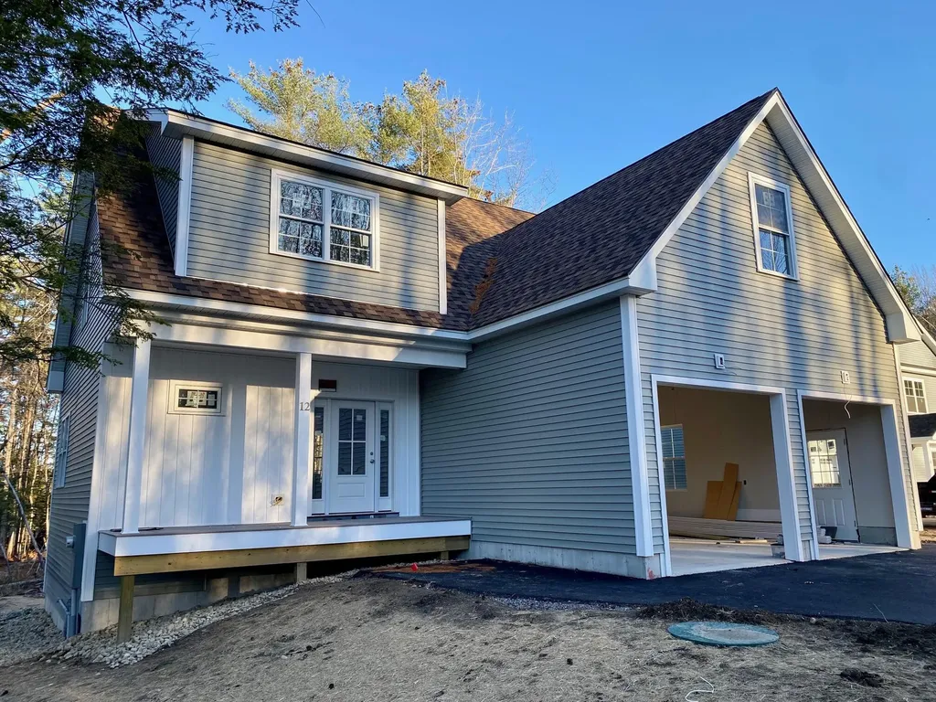 12 Deerfield Drive Gorham ME 04038